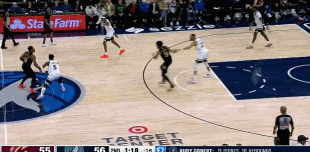 DB电子官网状态火热！米切尔上半场14中8砍22分4板2助 三分7中3