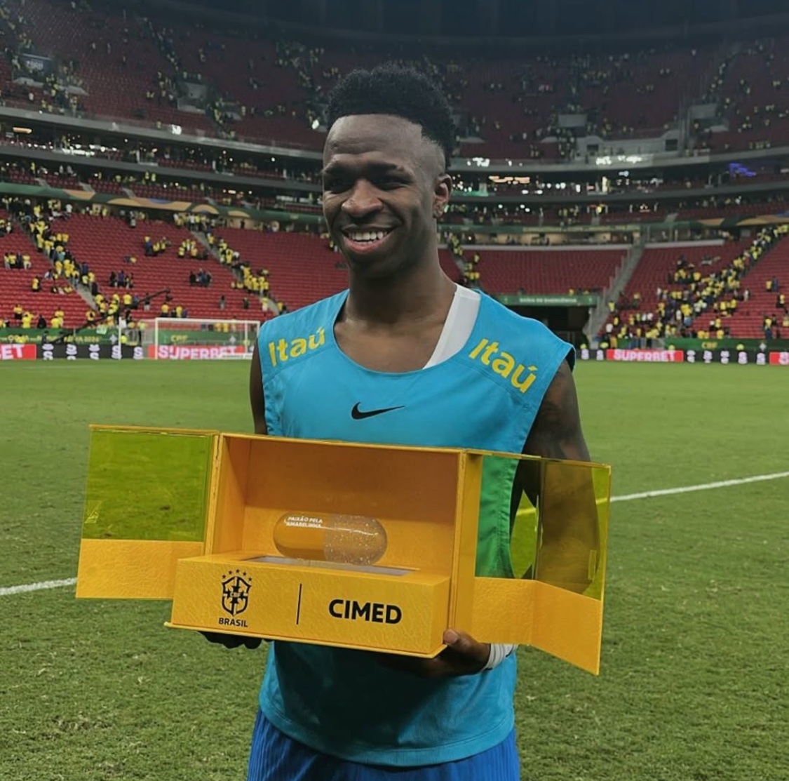 DB真人旗舰大腿级表现！维尼修斯造点+世界波绝杀，当选全场最佳！