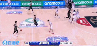 DB视讯百家乐写意！郭昊文侧翼突破假传真投 晃开防守轻松上篮打中